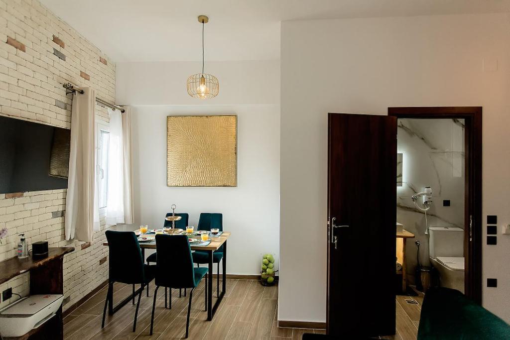 Deluxe Town Hall Square Flat In Historical Center 2 Corfu  Exterior foto